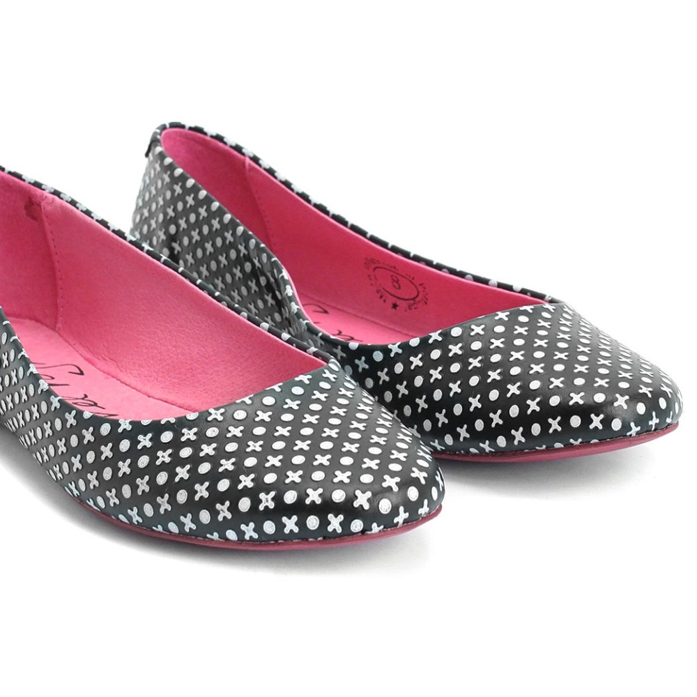 Fluevog Travel Maui black & white ballet flats